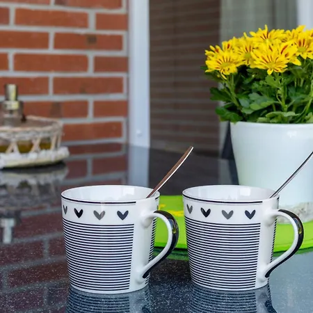 Huus Op De Wurf Apartment